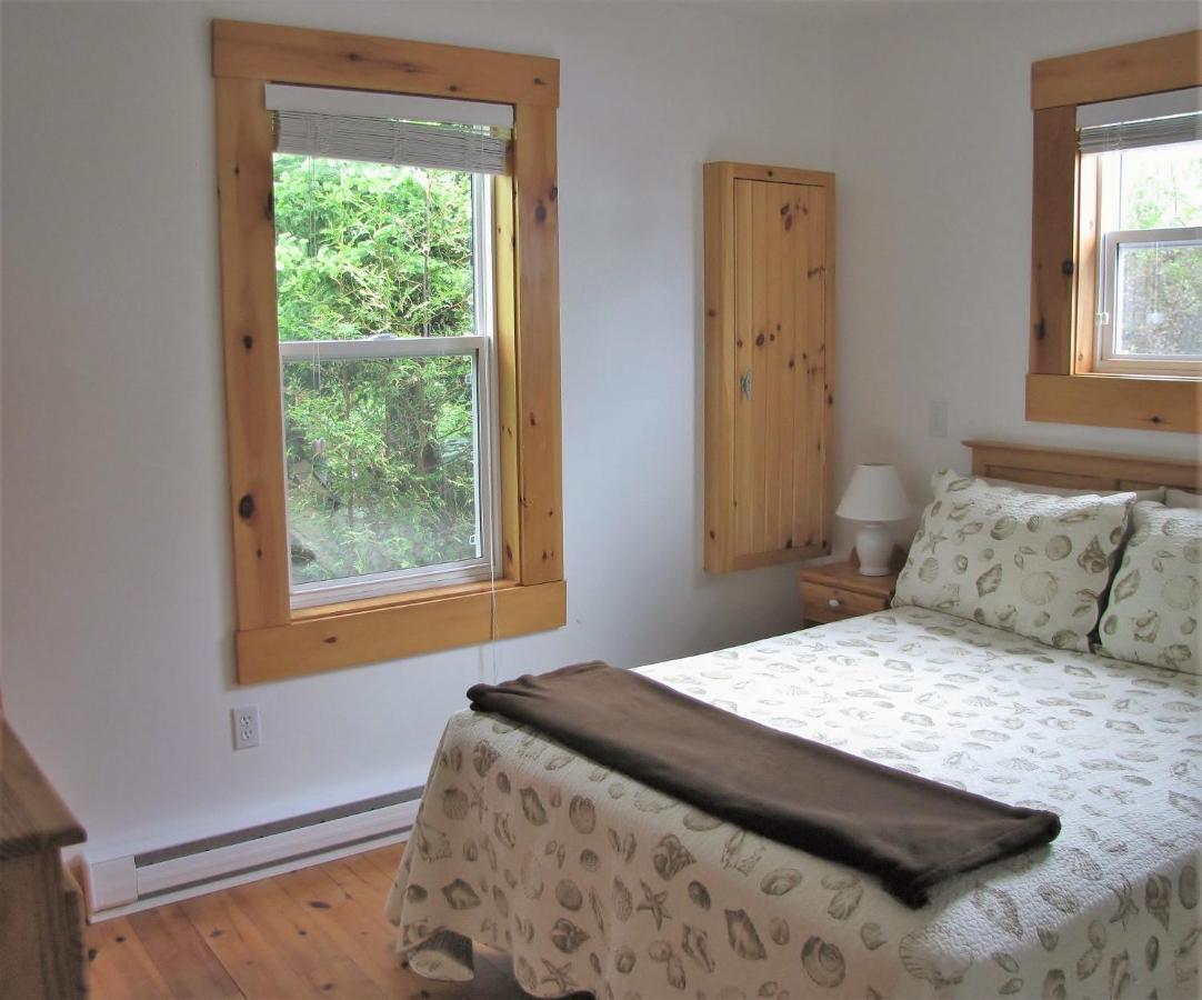 Larinda'S Landing Oceanfront Cottages Halifax Exterior foto